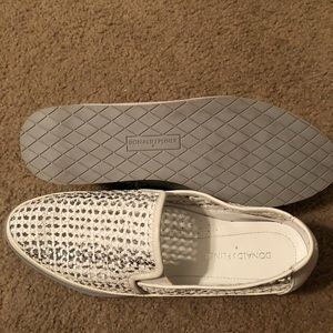 Donald J Pilner Maze 8.5 loafers. BNWOT